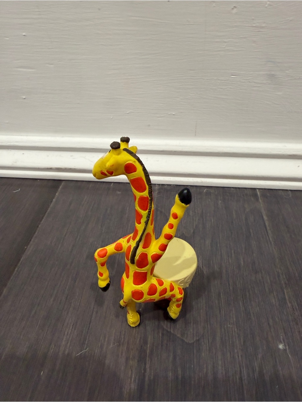 Tonies Box Audio Yellow and Red Giraffe Toy Drum Giraffes Can’t Dance Music Song - Picture 2 of 4